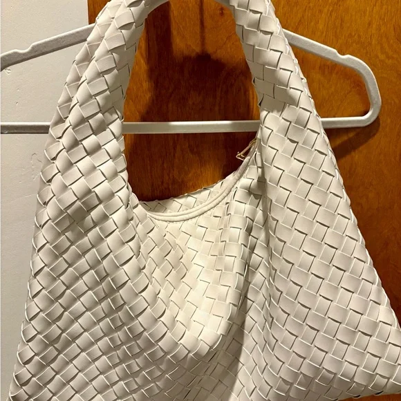 Urban Expressions- Woven Handle Shoulder Bag - Cream - Picture 5 of 5